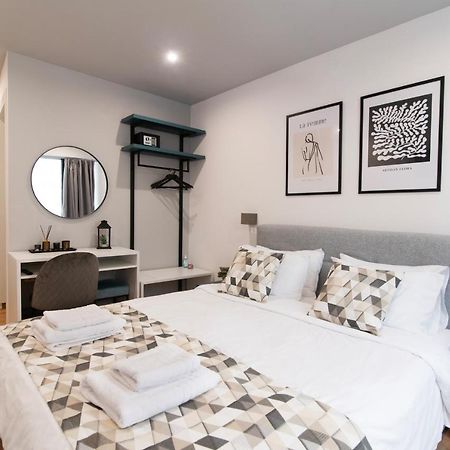Olvia Suites Атина Екстериор снимка
