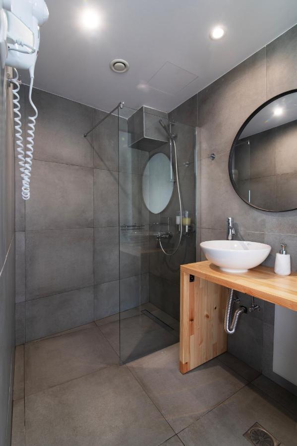 Olvia Suites Атина Екстериор снимка