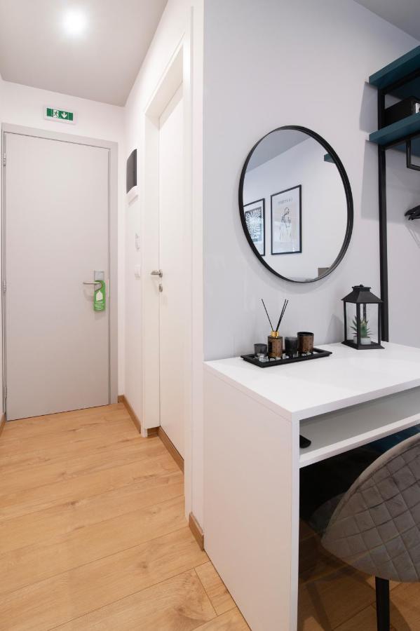 Olvia Suites Атина Екстериор снимка